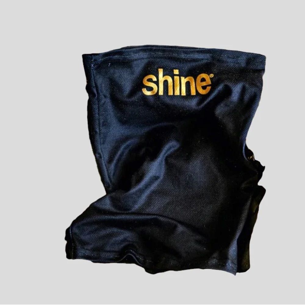 NWT shine gold logo gaiter